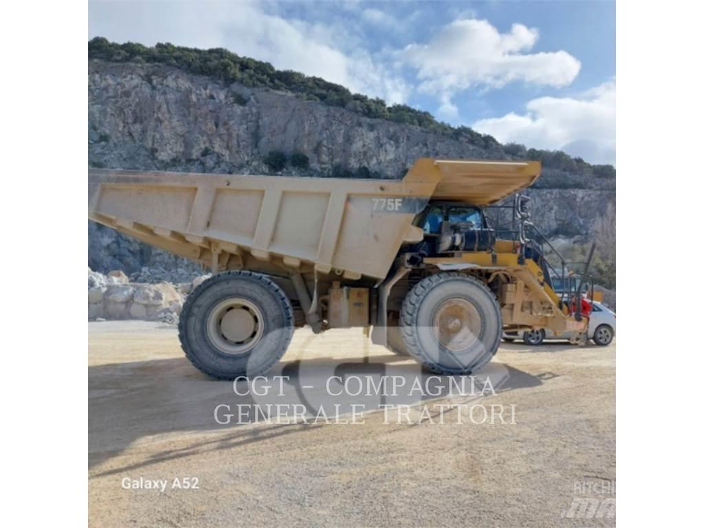 CAT 775F ساحبات مفصلية