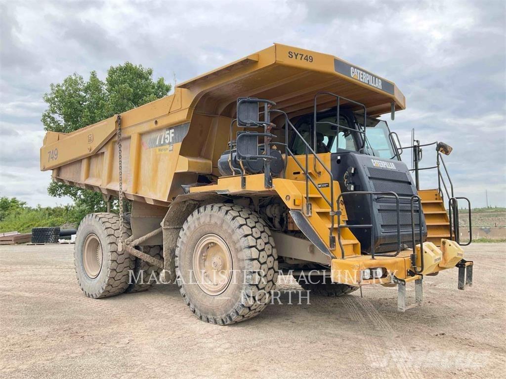 CAT 775F ساحبات مفصلية