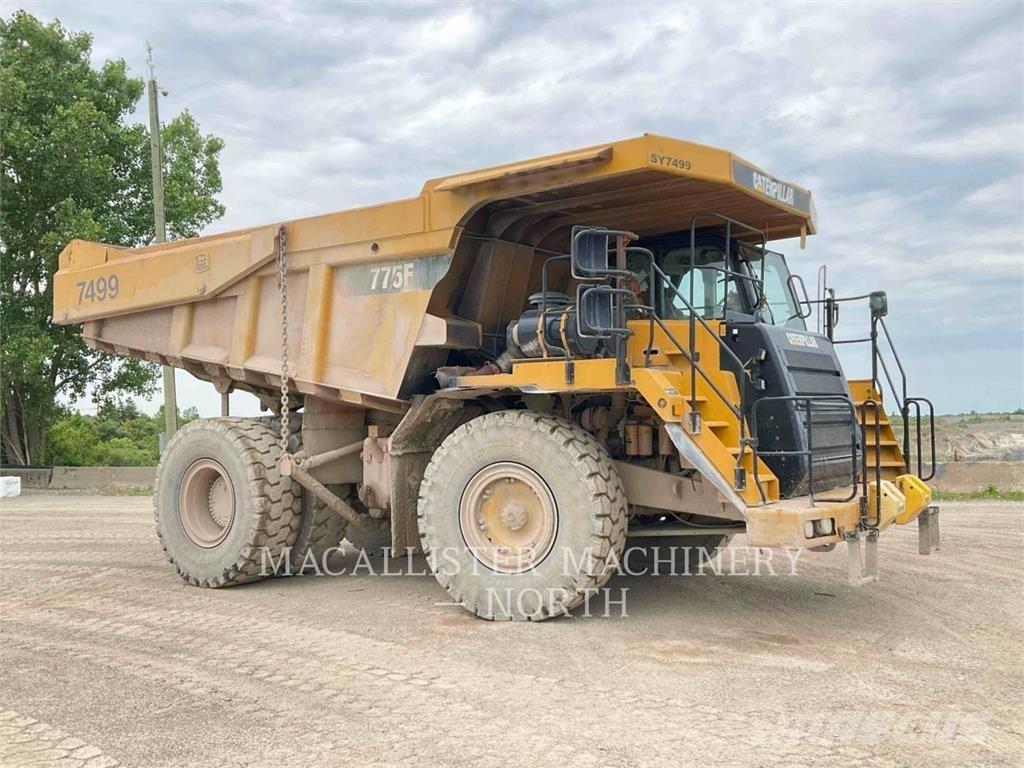 CAT 775F ساحبات مفصلية