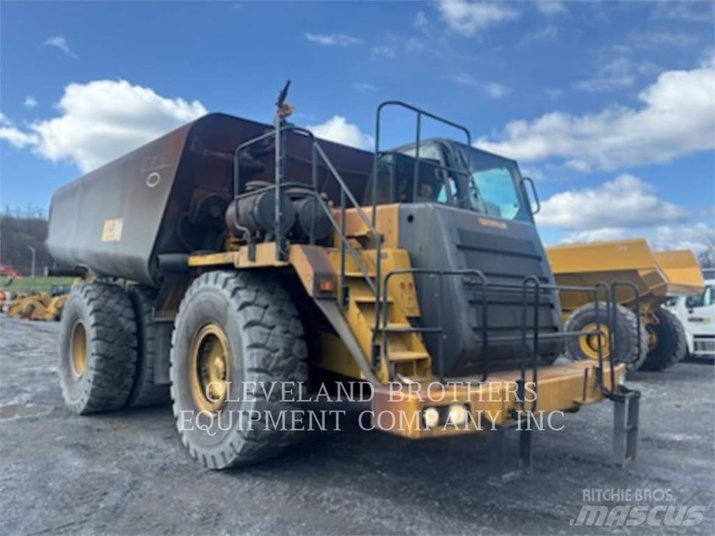 CAT 775F WW صهاريج مياه