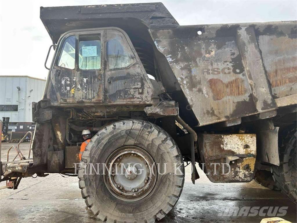 CAT 775G ساحبات مفصلية
