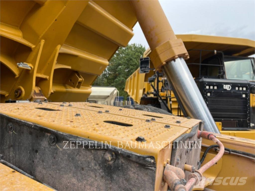 CAT 775G ساحبات مفصلية