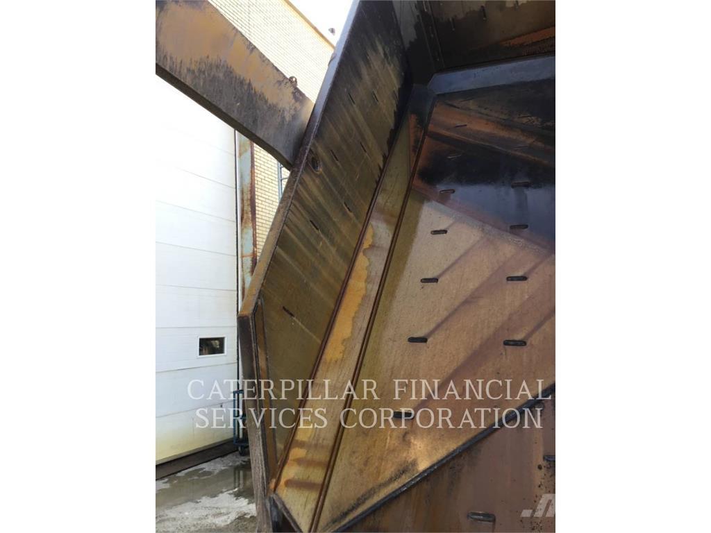 CAT 775G ساحبات مفصلية