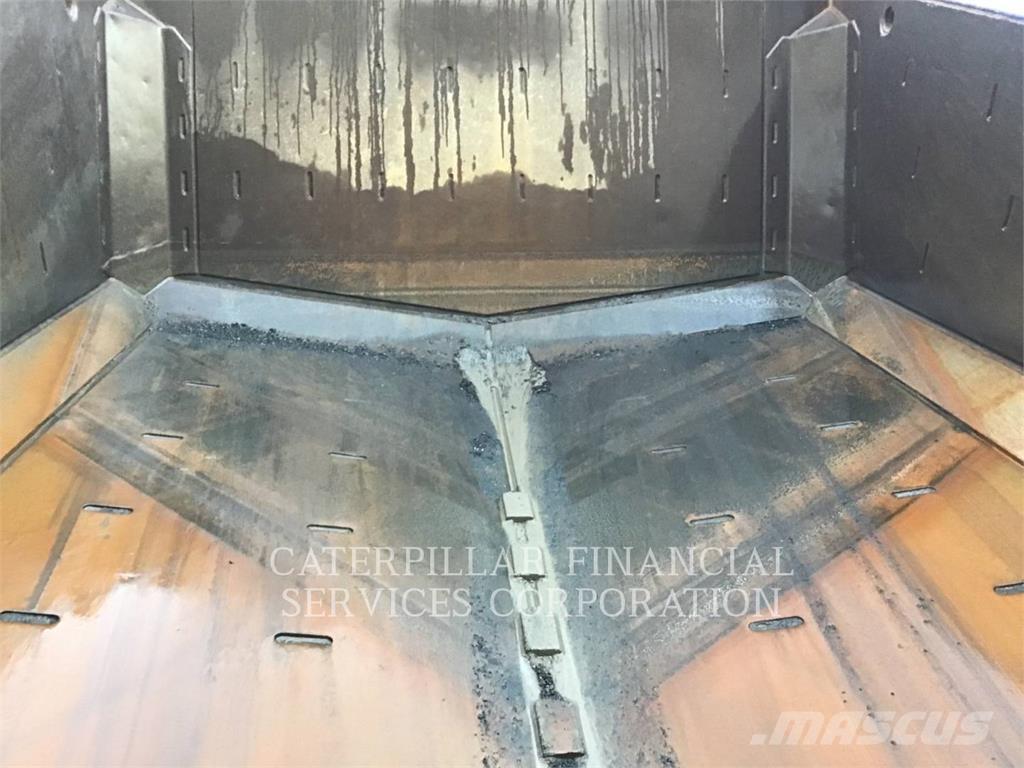 CAT 775G ساحبات مفصلية