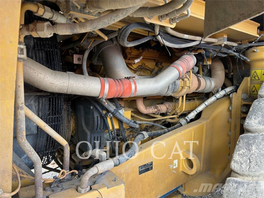 CAT 775G ساحبات مفصلية