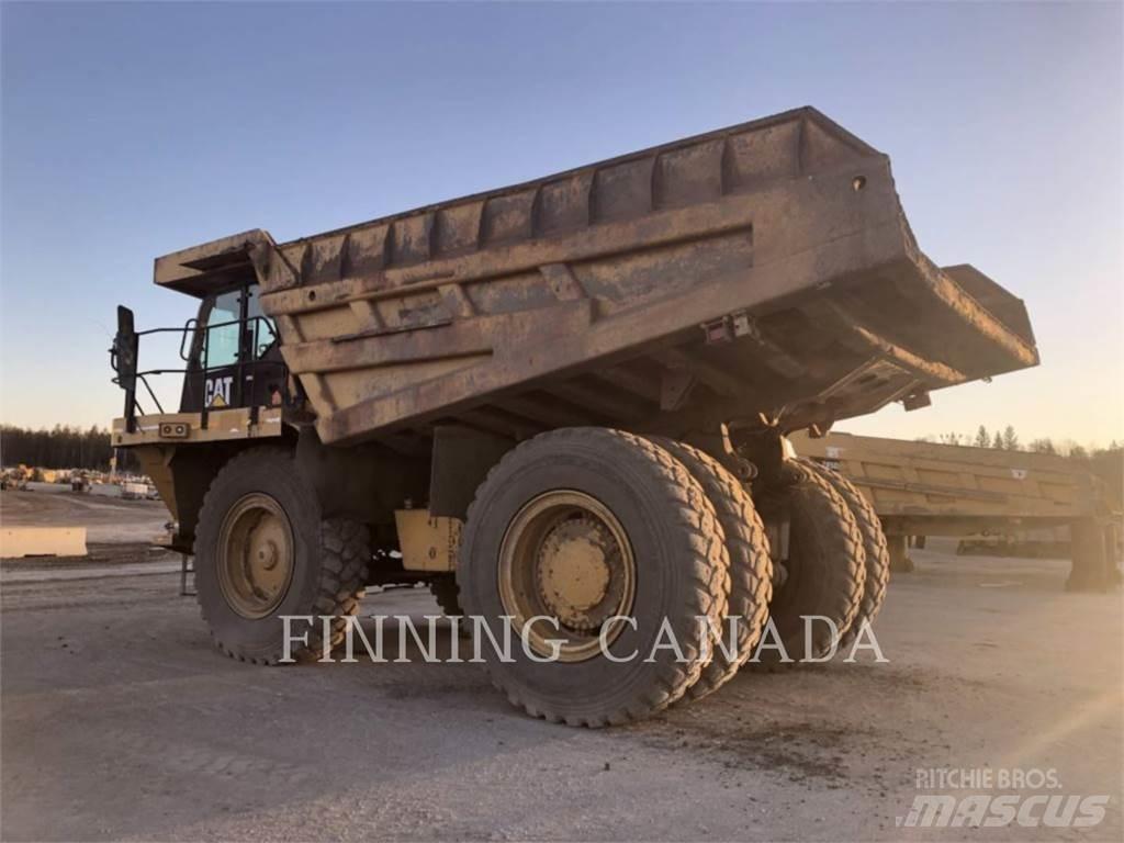 CAT 777 F ساحبات مفصلية