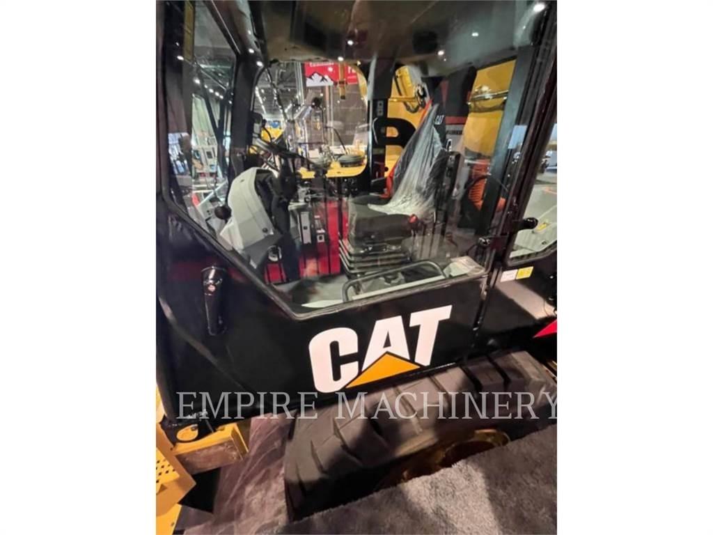 CAT 777F WT ساحبات مفصلية