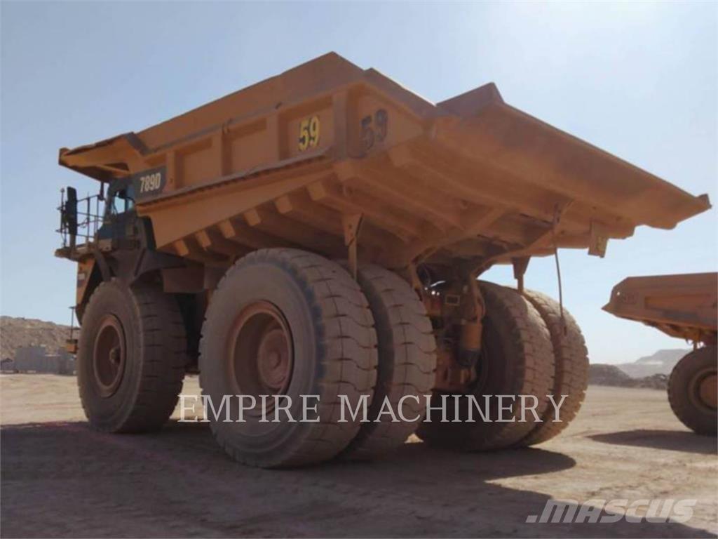 CAT 789D ساحبات مفصلية