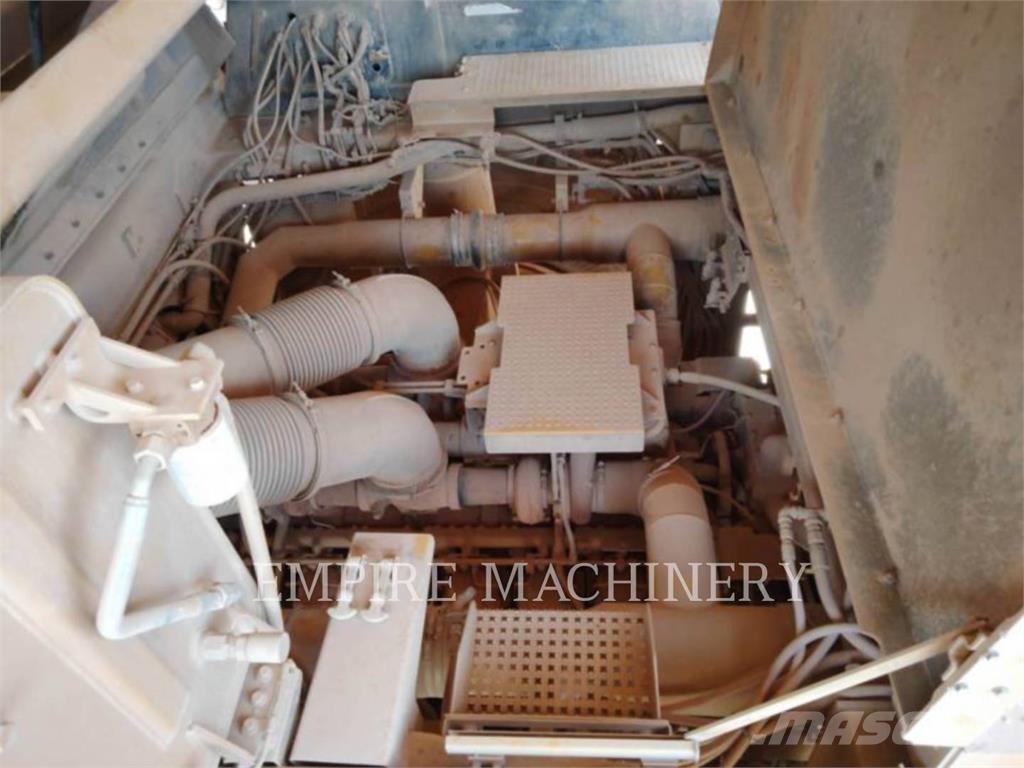 CAT 789D ساحبات مفصلية