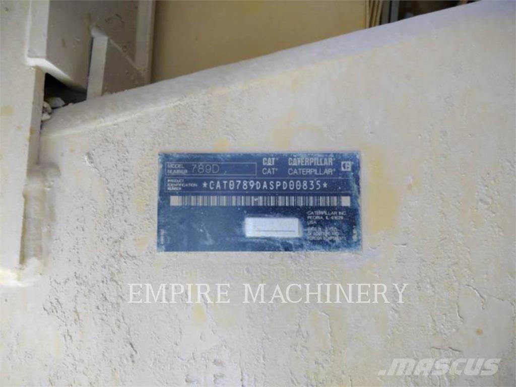 CAT 789D ساحبات مفصلية