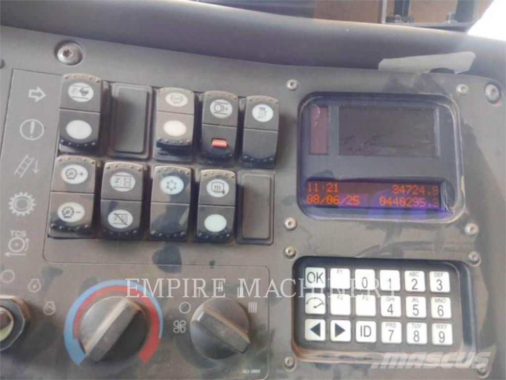 CAT 789D ساحبات مفصلية
