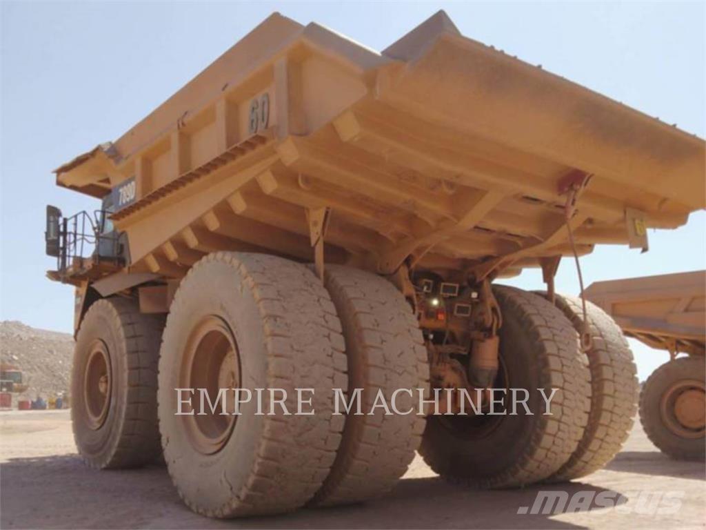 CAT 789D ساحبات مفصلية