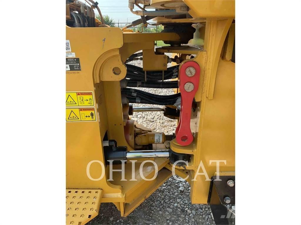 CAT 815 ضاغطات التربة