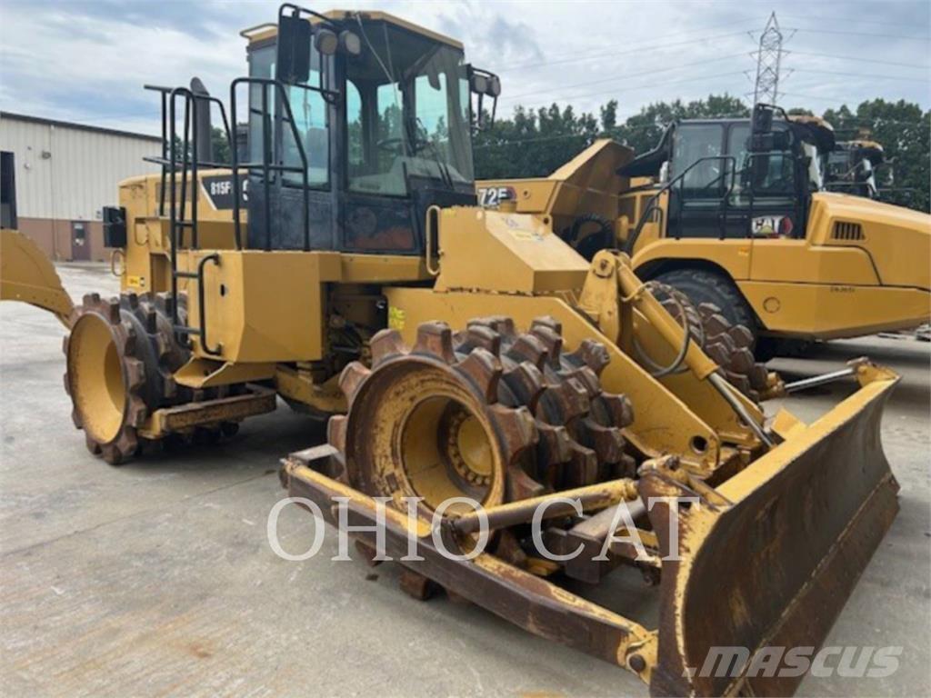 CAT 815F2 ضاغطات التربة