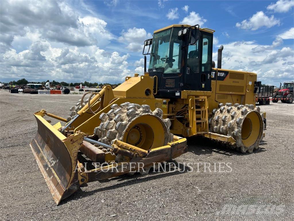 CAT 815F2 ضاغطات التربة