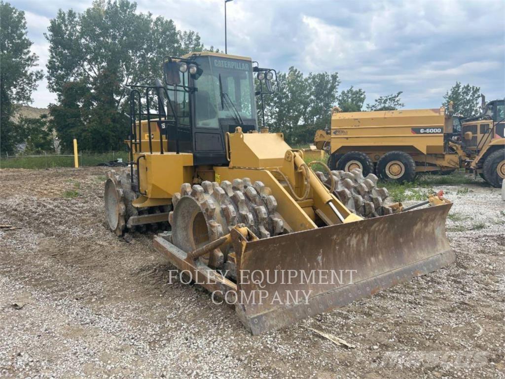 CAT 815F2 ضاغطات التربة