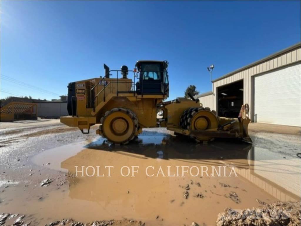 CAT 825K ضاغطات التربة