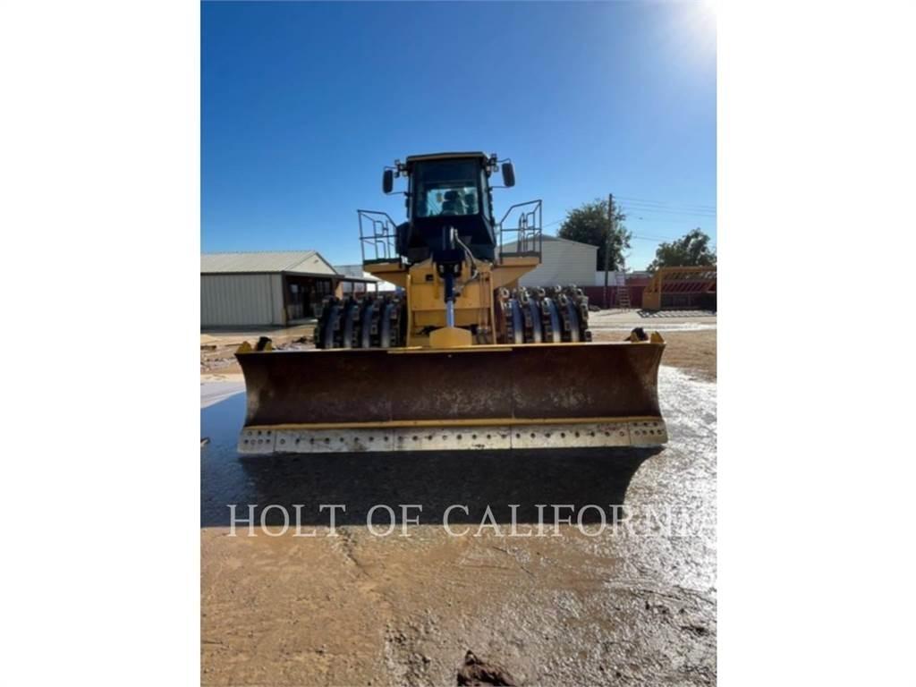 CAT 825K ضاغطات التربة