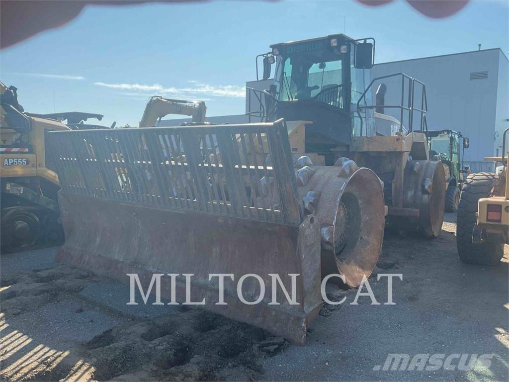 CAT 826G ضاغطات التربة