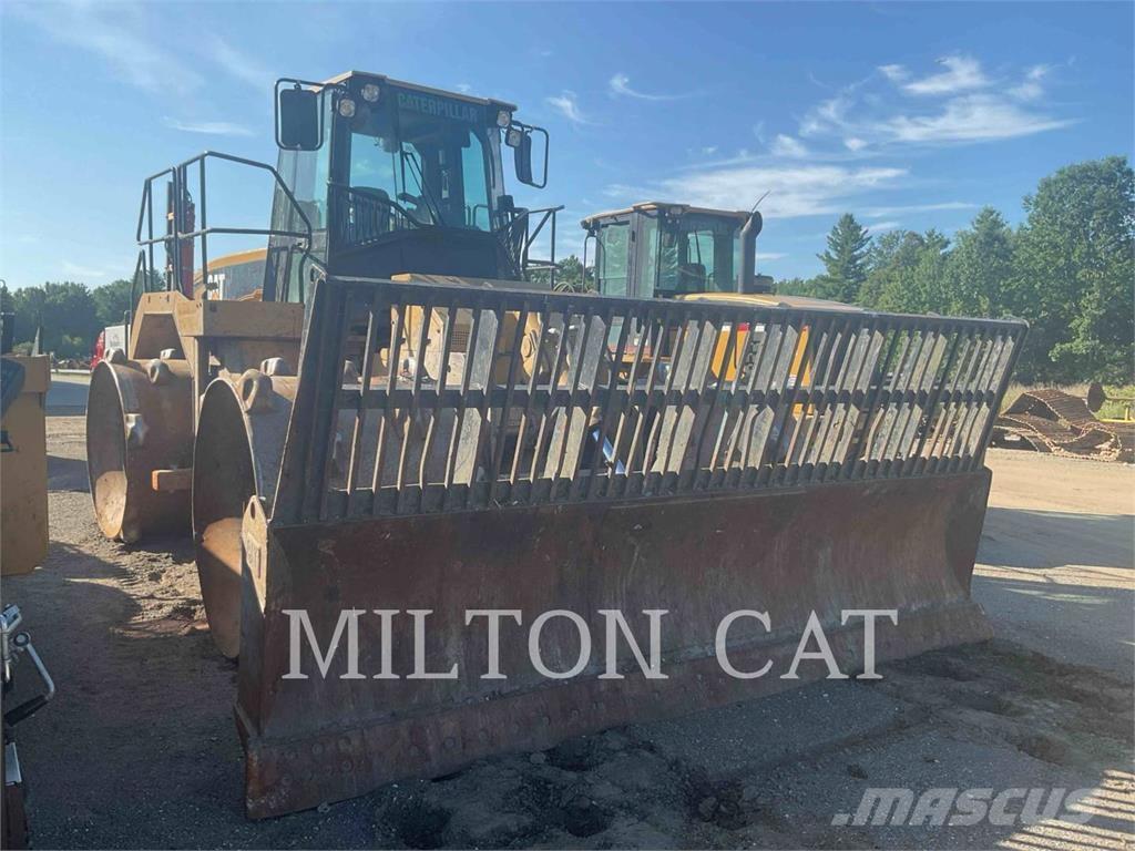 CAT 826G ضاغطات التربة