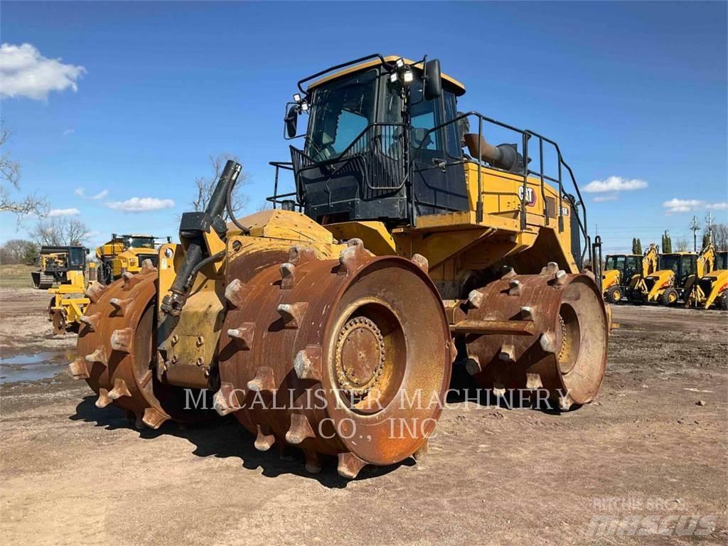 CAT 826K ضاغطات التربة