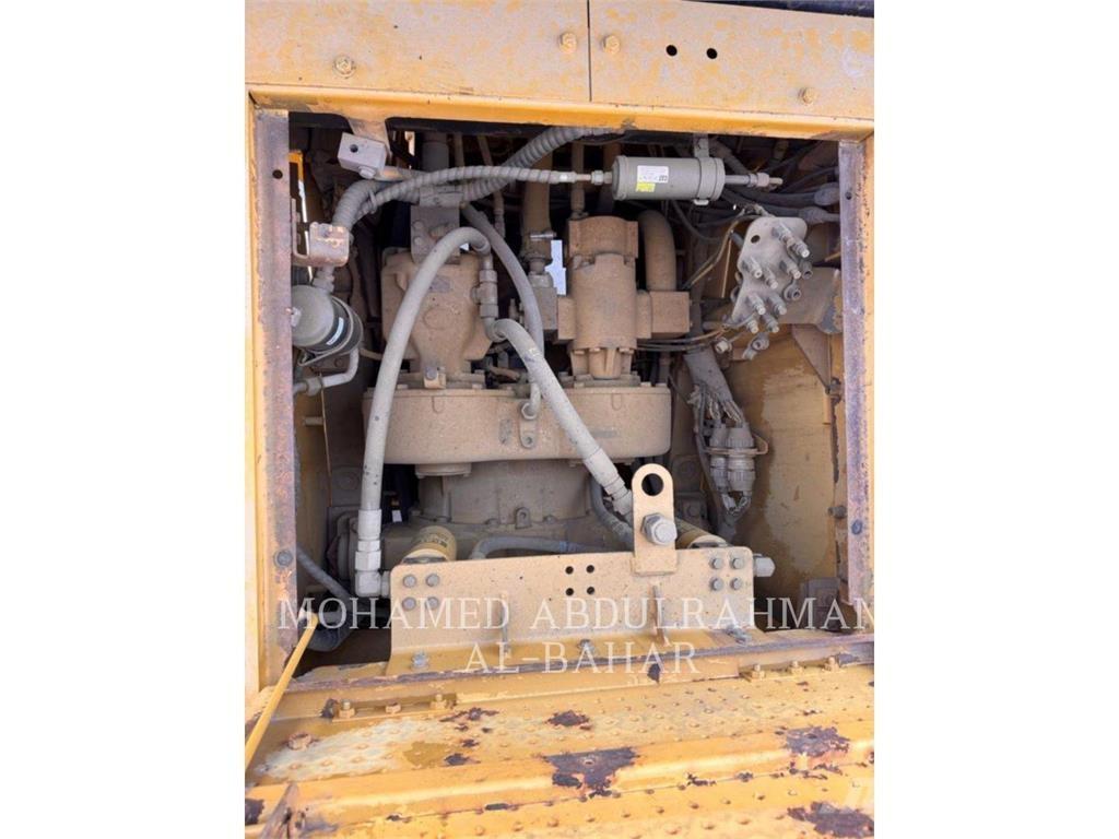 CAT 834H بلدوزرات بعجلات