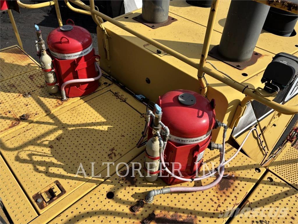 CAT 844H بلدوزرات بعجلات