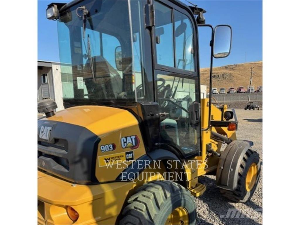 CAT 903 لوادر بعجل