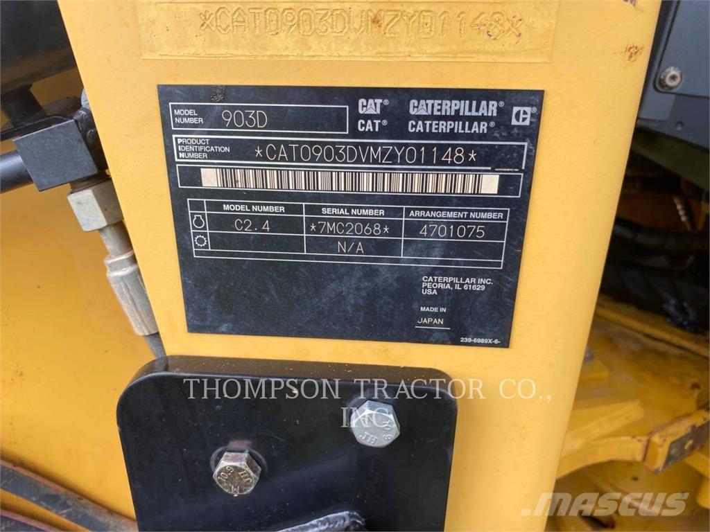 CAT 903 D لوادر بعجل