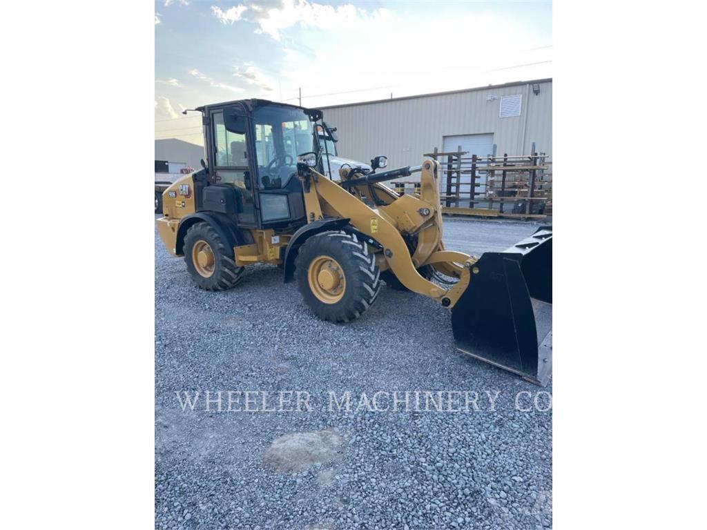 CAT 906 لوادر بعجل
