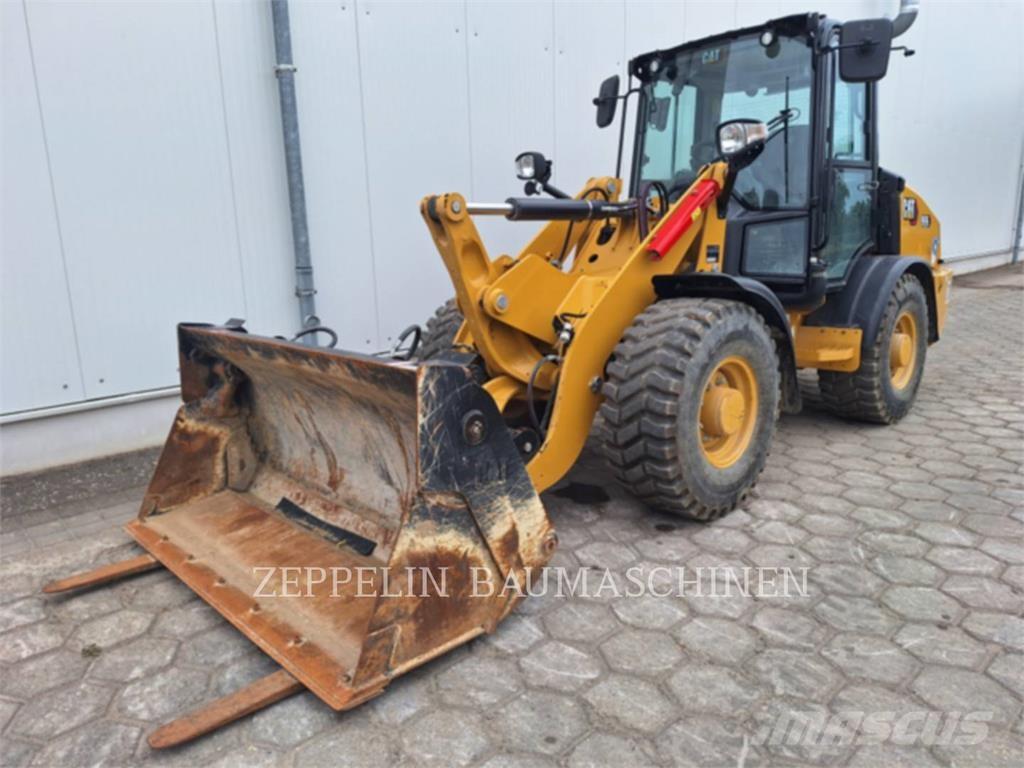 CAT 906-14 لوادر بعجل