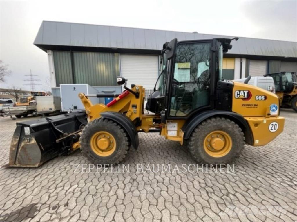CAT 906-14 لوادر بعجل