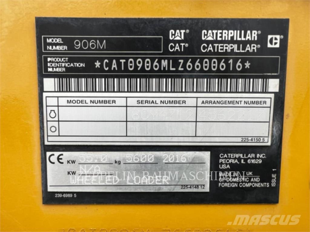 CAT 906M لوادر بعجل