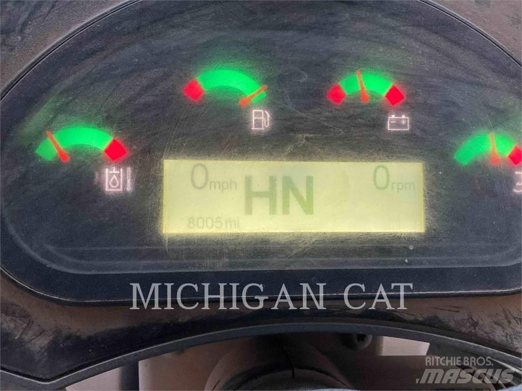 CAT 906M AR لوادر بعجل