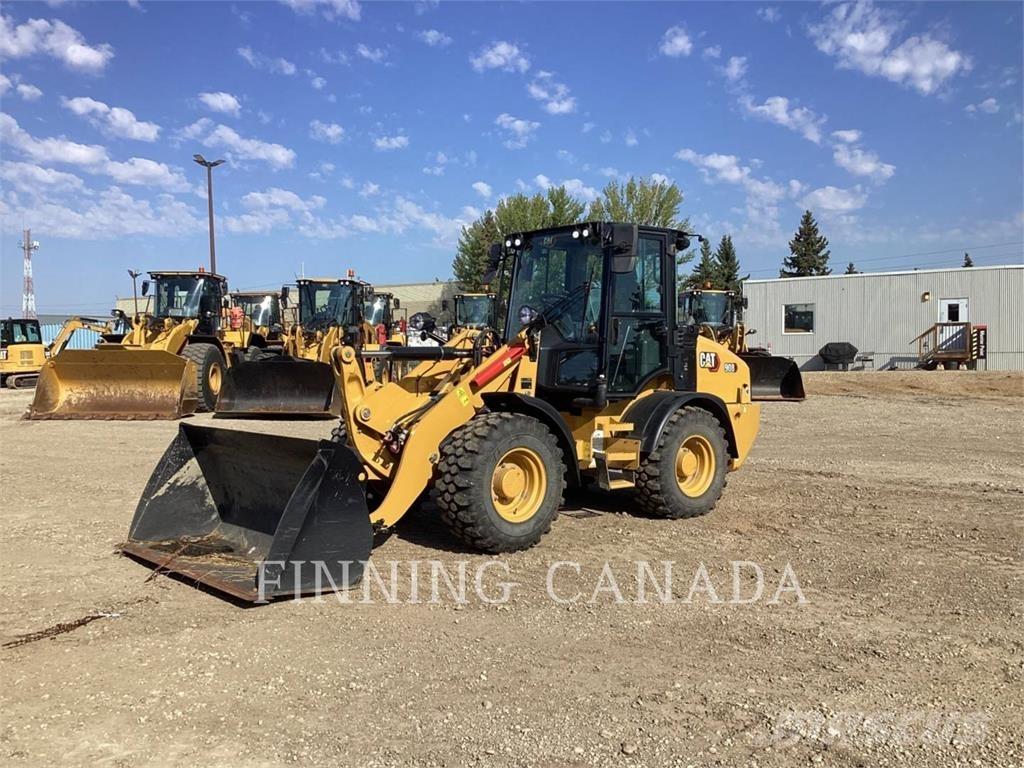CAT 908 لوادر بعجل