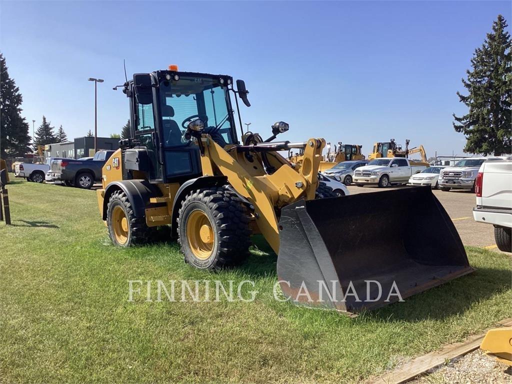 CAT 908 لوادر بعجل