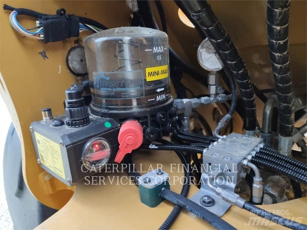 CAT 908-14 لوادر بعجل