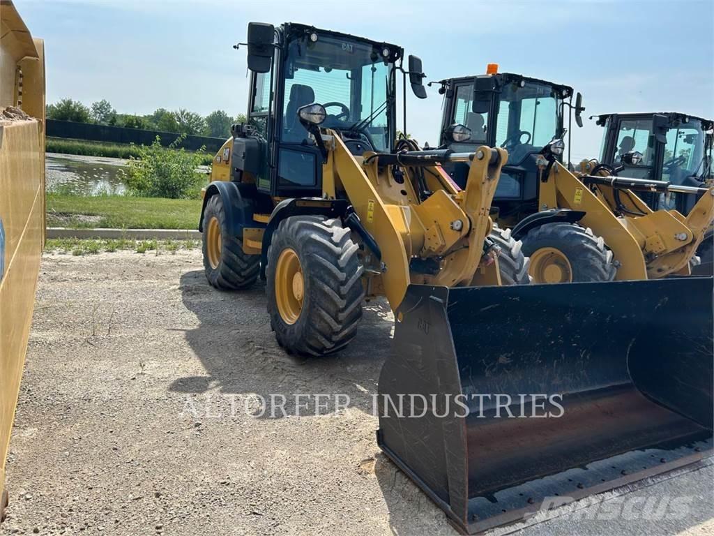 CAT 908-14 لوادر بعجل