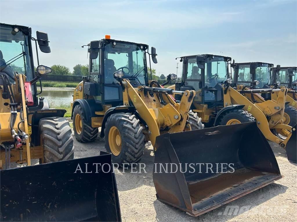 CAT 908-14 لوادر بعجل