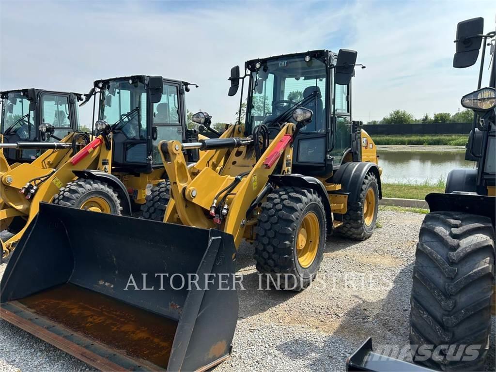 CAT 908-14 لوادر بعجل
