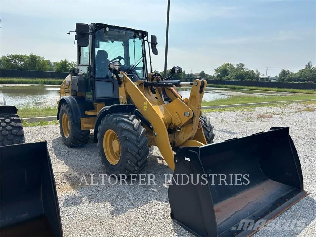 CAT 908-14 لوادر بعجل