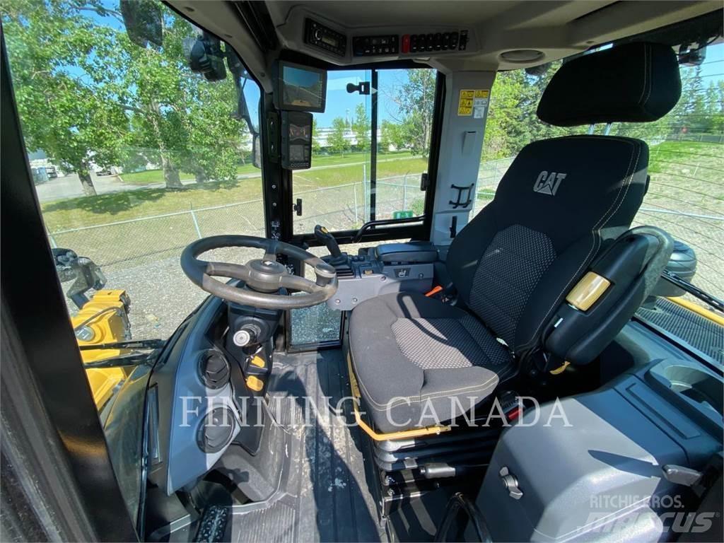 CAT 908-14 لوادر بعجل