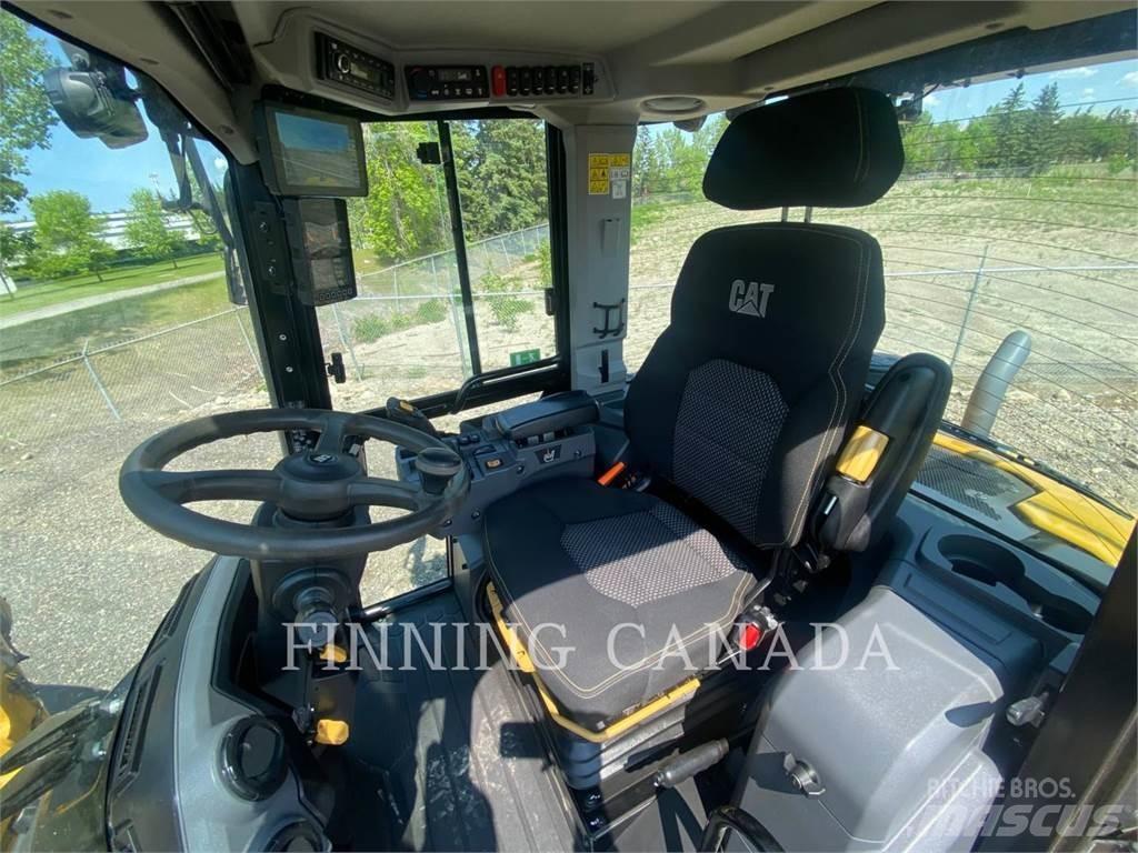 CAT 908-14 لوادر بعجل