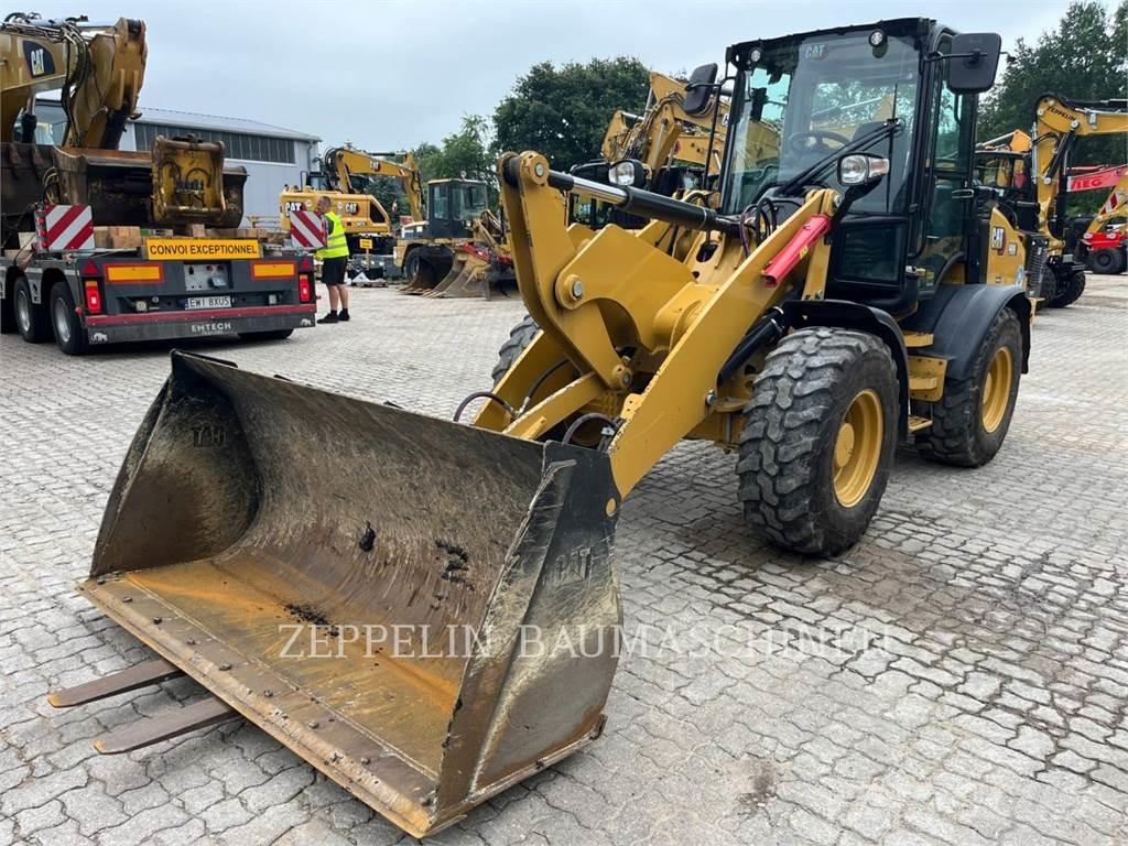 CAT 908-14 لوادر بعجل
