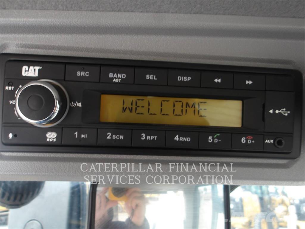 CAT 908-14 لوادر بعجل