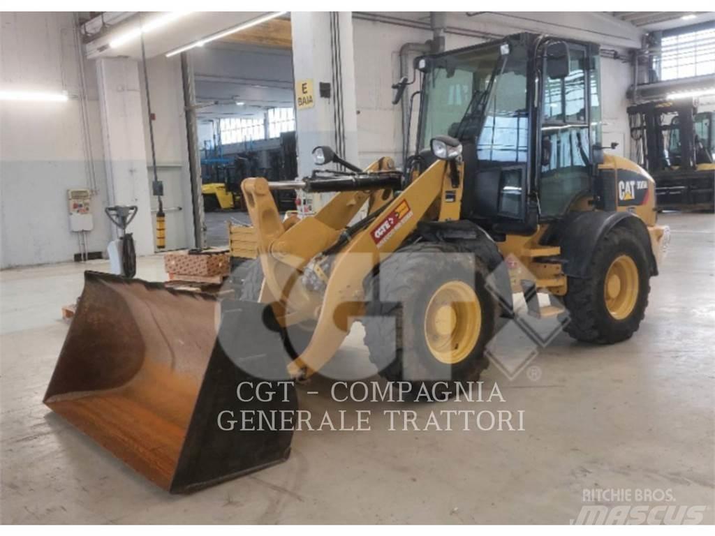 CAT 908 M لوادر بعجل