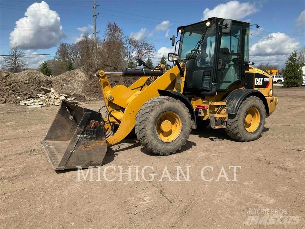CAT 908M لوادر بعجل
