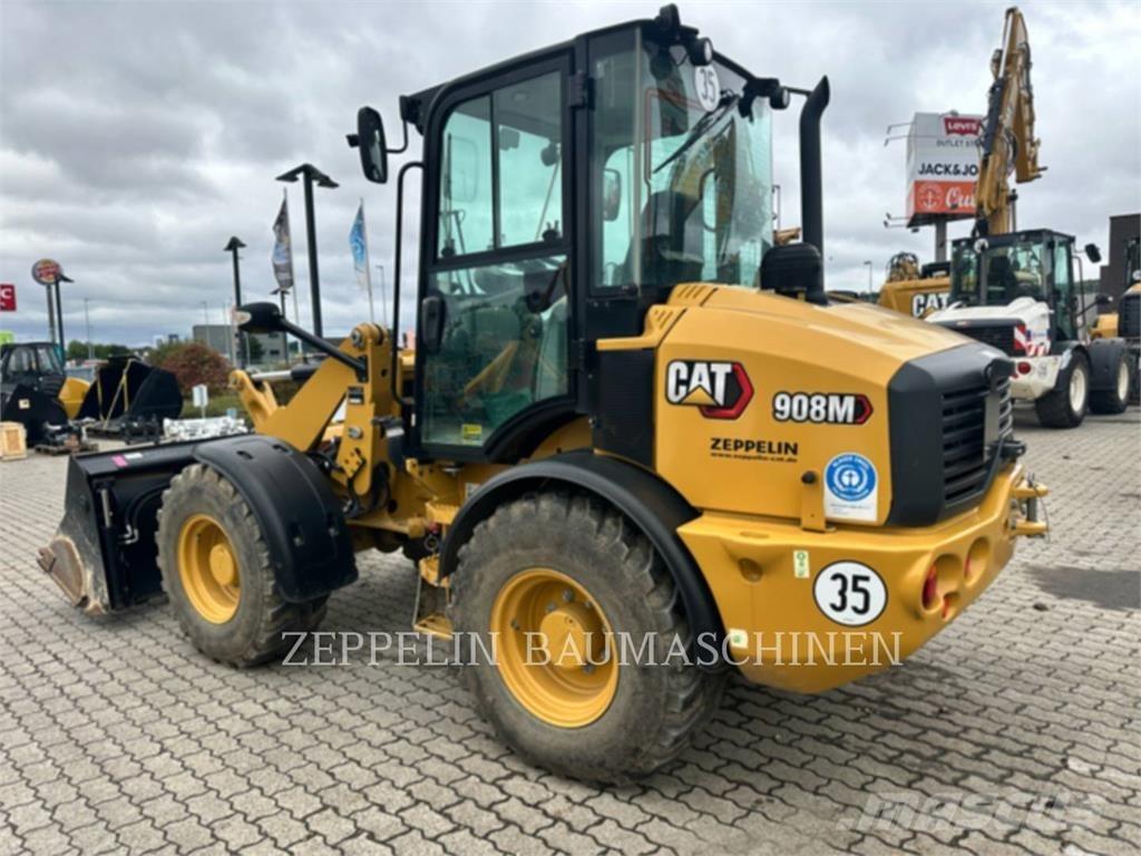 CAT 908M لوادر بعجل