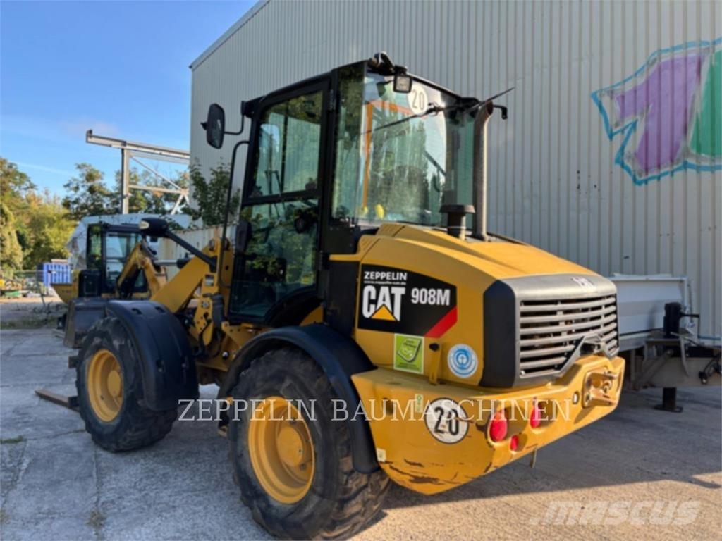 CAT 908M لوادر بعجل