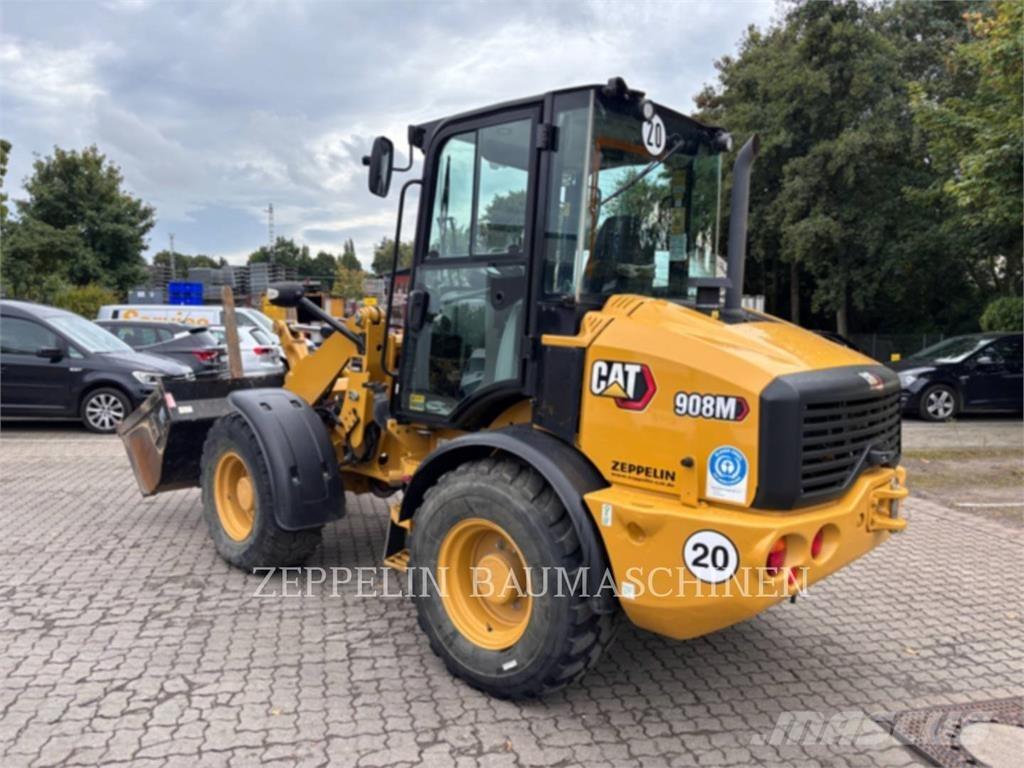 CAT 908M لوادر بعجل